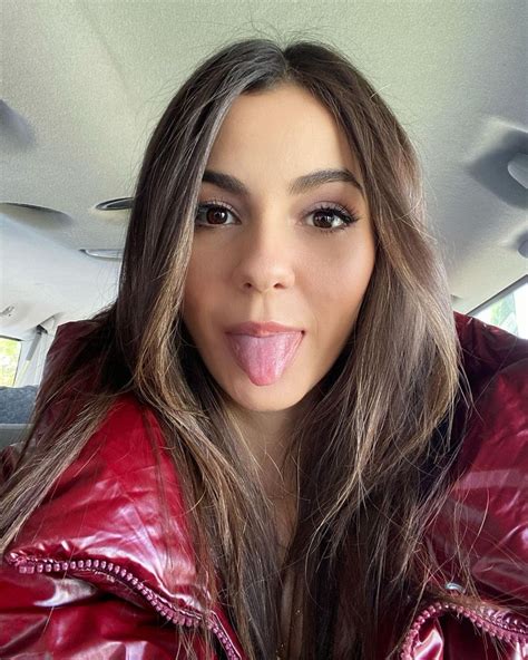victorialovexo|Vic (@victoriavixo) • Instagram photos and videos.